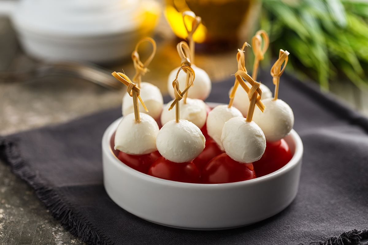 Stockfoto - Tomate mozzarella skewers